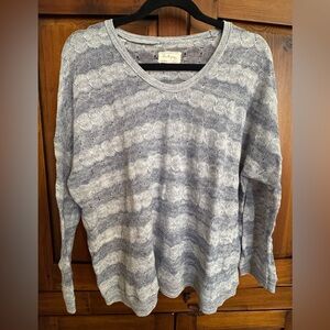 Lou & Grey Ladies XL Woven Textured Blue/Light Blue Drop Sleeve Sweater. EUC